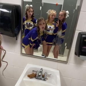 Meet your Posher, Ellie